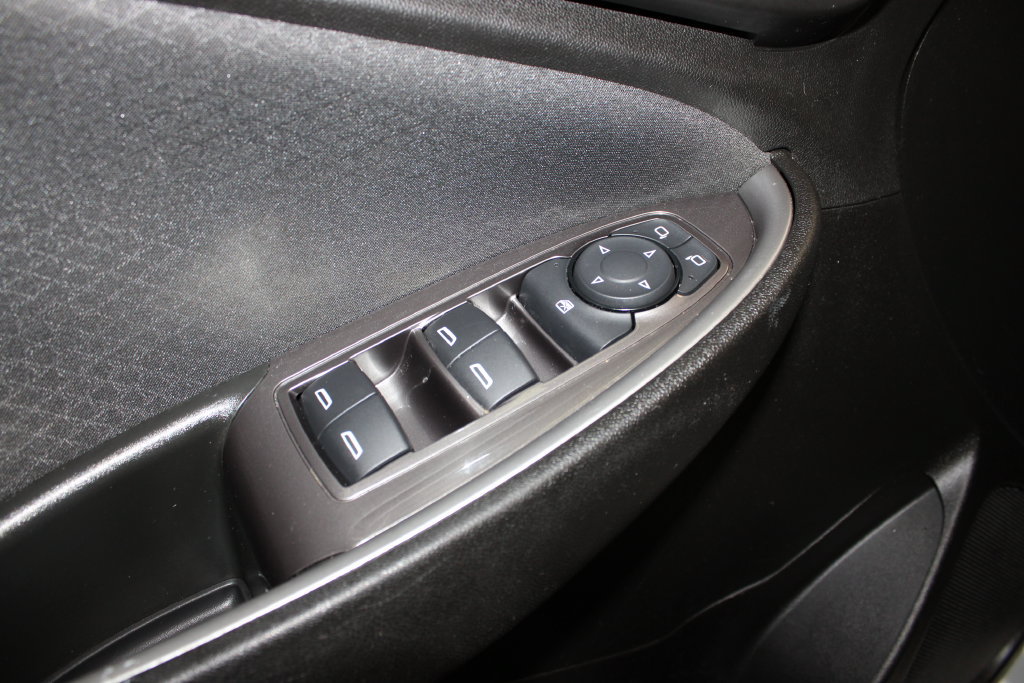 Used 2022 Chevrolet Malibu LS FWD image 20