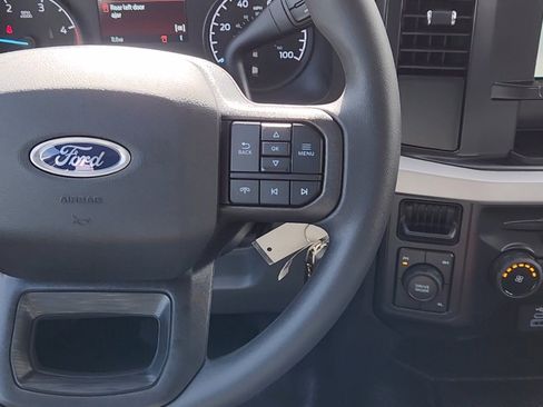 New 2025 Ford F550 4x4 Crew Cab image 21