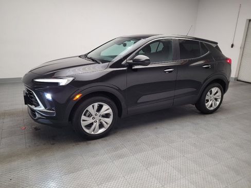 Used 2024 Buick Encore GX Preferred FWD image 2