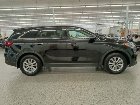 Used 2019 Kia Sorento FWD V6 w/ LX V6 Convenience Package image 8