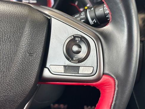 Used 2019 Honda Civic Type R image 12