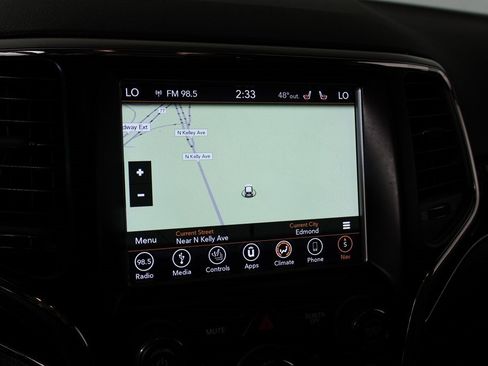 Used 2018 Jeep Grand Cherokee Trailhawk w/ Trailhawk Luxury Group image 8