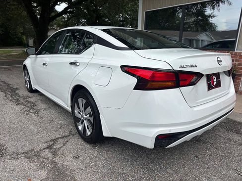 Used 2023 Nissan Altima 2.5 S FWD image 7