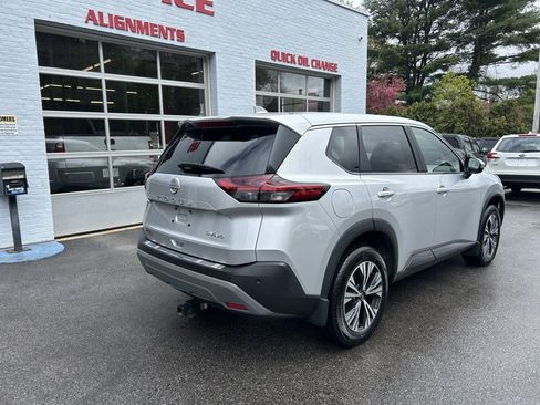 Used 2023 Nissan Rogue SV AWD/4WD image 7