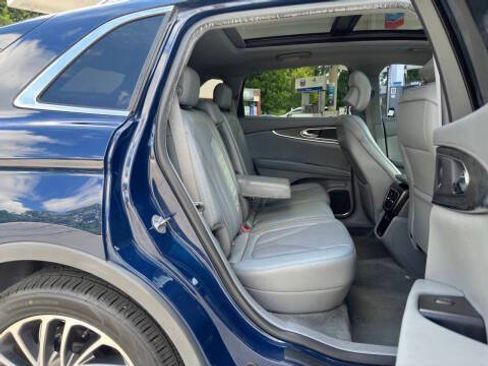 Used 2019 Lincoln Nautilus Reserve AWD/4WD image 8