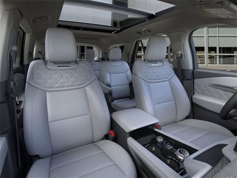 New 2025 Ford Explorer Platinum w/ Ultimate Package image 10