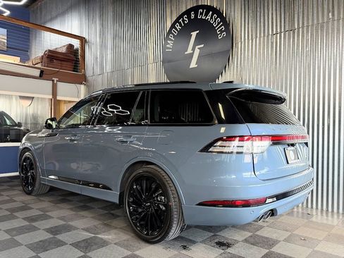 Used 2025 Lincoln Aviator Reserve w/ Equipment Group 201A image 3