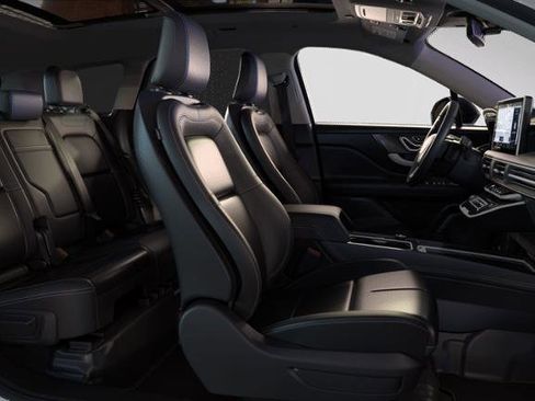 New 2026 Lincoln Corsair Premiere image 27