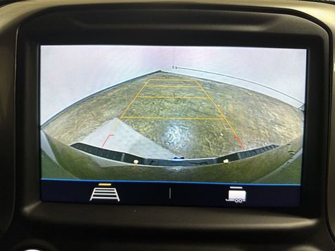 Used 2022 Chevrolet Silverado 2500 LT w/ Convenience Package image 15