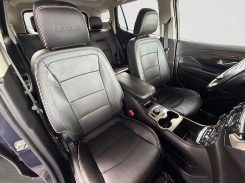 Used 2019 GMC Terrain Denali w/ GMC Pro Grade Package AWD/4WD image 21