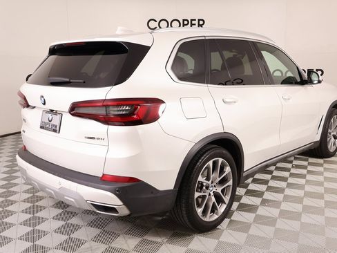 Used 2021 BMW X5 sDrive40i w/ Executive Package image 22