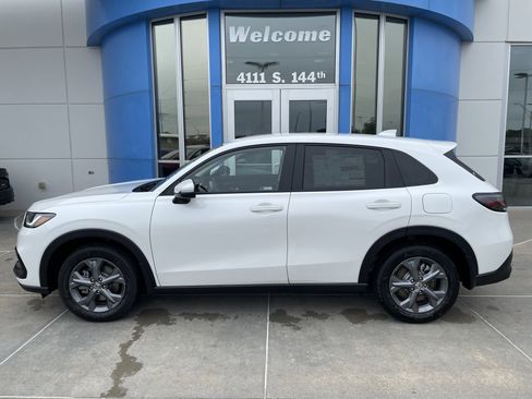 New 2026 Honda HR-V LX image 1