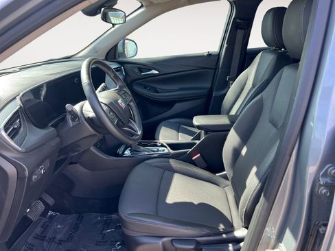 Used 2025 Buick Encore GX Preferred FWD image 9