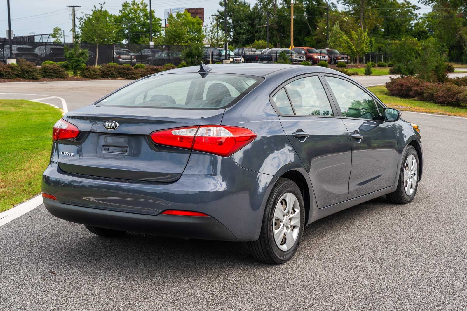 Used 2015 Kia Forte LX w/ Popular Package FWD image 7