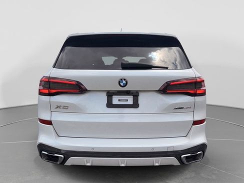 Used 2023 BMW X5 xDrive40i w/ Executive Package AWD/4WD image 4