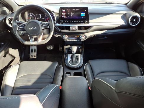 Used 2023 Kia Forte GT-Line w/ GT-Line Premium Package image 17