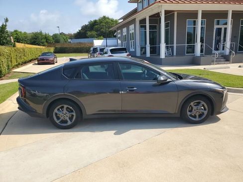 Used 2025 Kia K4 FWD image 9