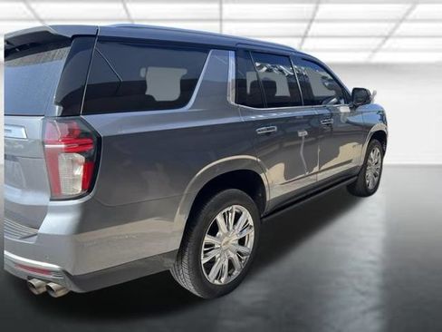 Used 2021 Chevrolet Tahoe High Country w/ Premium Package AWD/4WD image 3