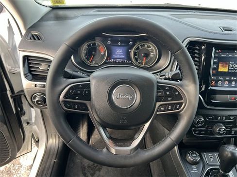 Used 2022 Jeep Cherokee Limited image 20