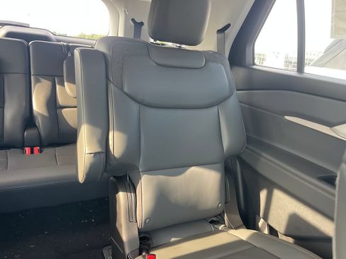 New 2026 Ford Explorer Active w/ Active Comfort Package RWD image 29