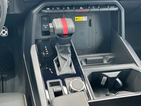 New 2026 Toyota Tundra SR5 AWD/4WD image 18