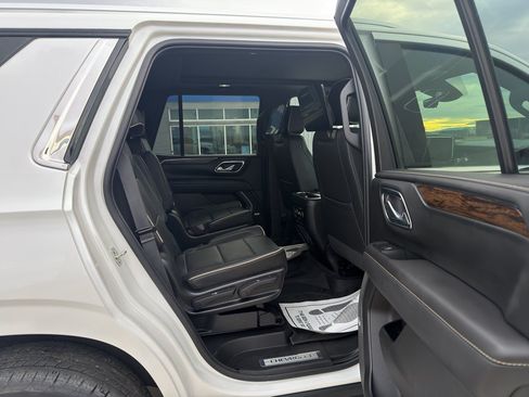 Used 2023 Chevrolet Tahoe Premier AWD/4WD image 21