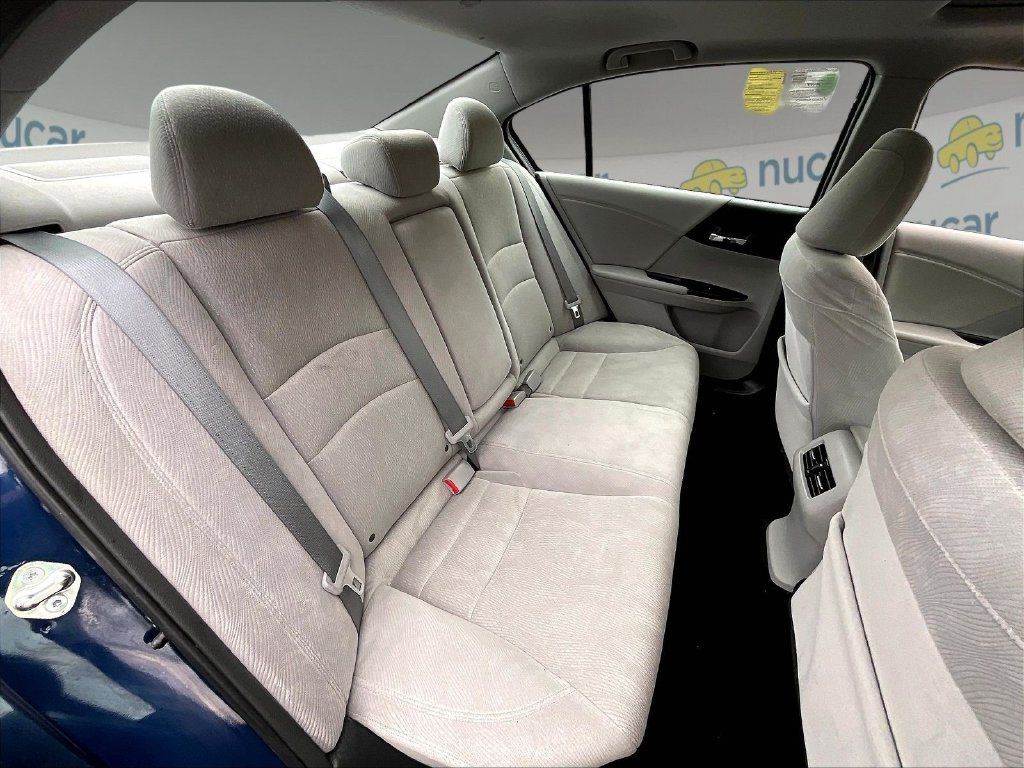 Used 2015 Honda Accord EX image 16