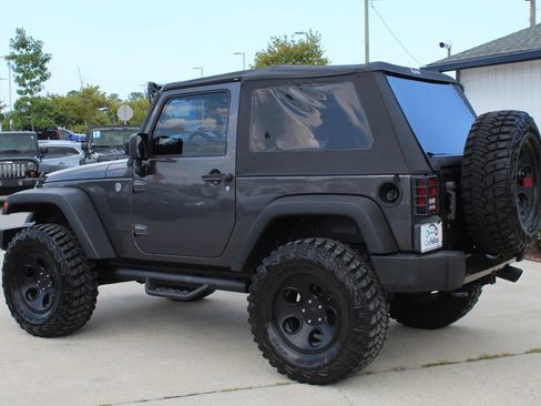 Used 2014 Jeep Wrangler Sport AWD/4WD image 3