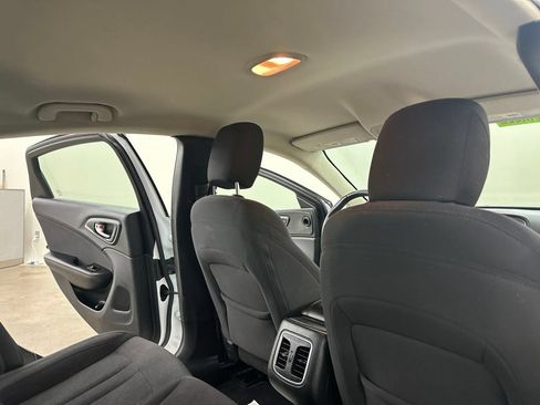 Used 2015 Chrysler 200 Limited w/ Convenience Group FWD image 23