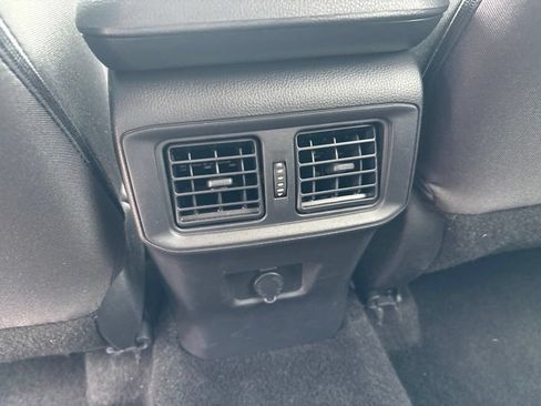 Used 2025 Toyota RAV4 LE AWD/4WD image 20
