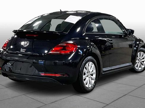 Used 2018 Volkswagen Beetle 2.0T S image 11