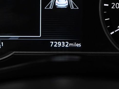 Used 2020 Nissan Kicks SR w/ Exterior Package FWD image 22