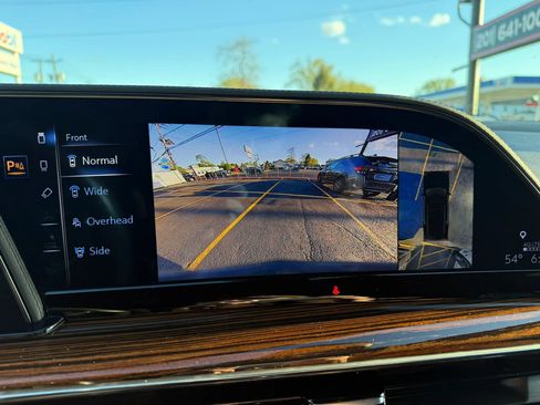 Used 2023 Cadillac Escalade ESV Premium Luxury image 36