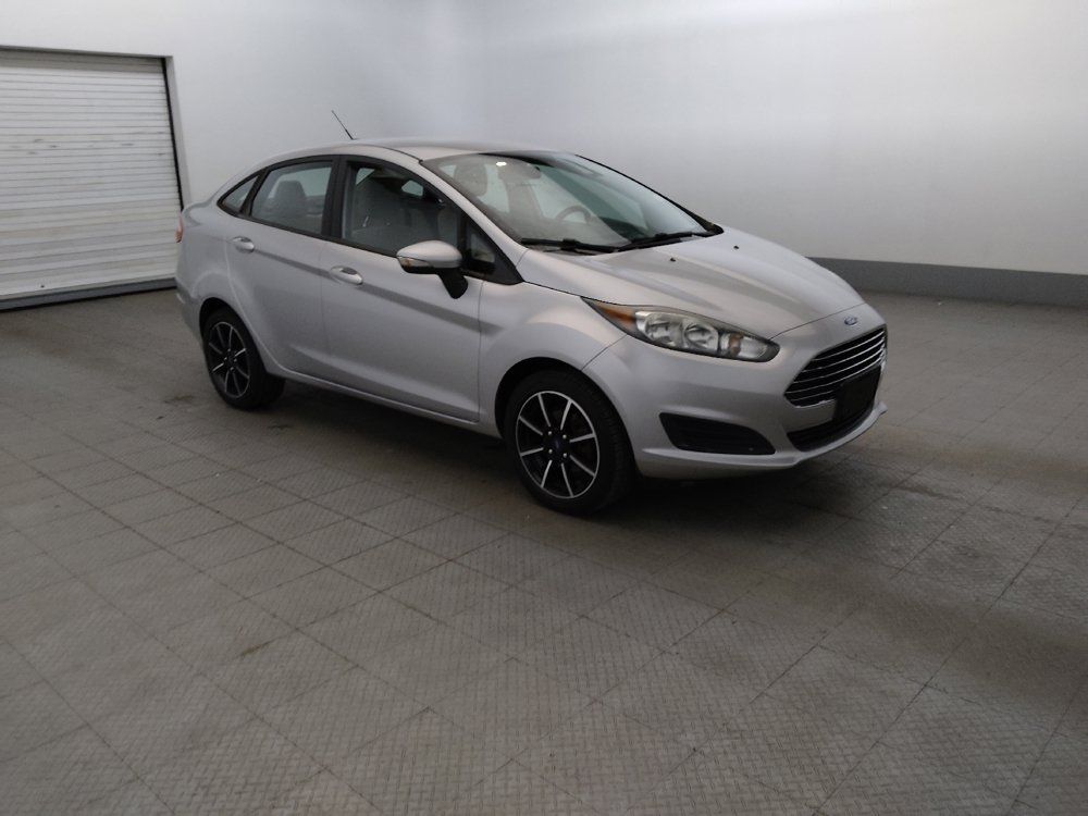 Used 2018 Ford Fiesta SE w/ Cold Weather Package FWD image 11