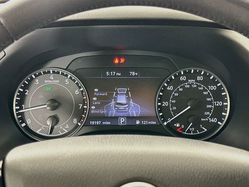 Used 2023 Nissan Armada SL w/ Midnight Edition Package RWD image 13