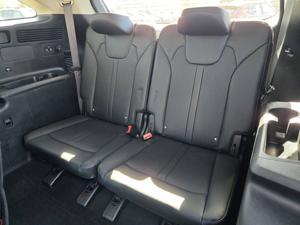 Used 2023 Kia Sorento EX AWD/4WD image 12