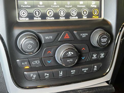 Used 2018 Jeep Grand Cherokee Summit AWD/4WD image 37