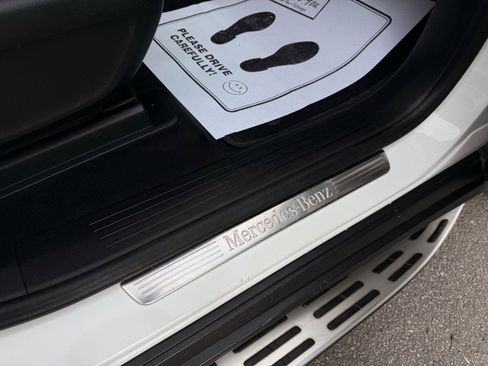 Used 2020 Mercedes-Benz GLE 350 GLE 350 w/ Premium Package image 18