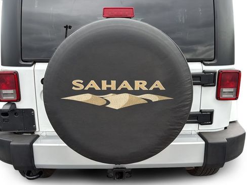 Used 2014 Jeep Wrangler Unlimited Sahara w/ Max Tow Package AWD/4WD image 23