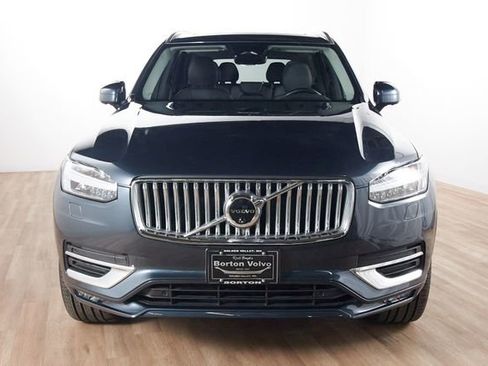Certified 2025 Volvo XC90 B6 Plus w/ Protection Package Premier AWD/4WD image 2