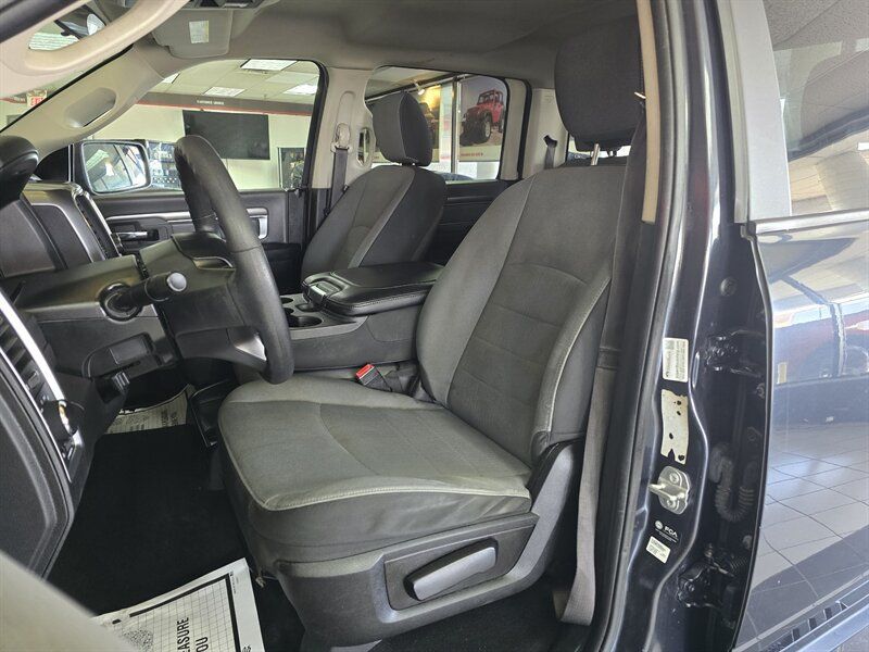Used 2021 RAM 1500 Classic SLT RWD image 10