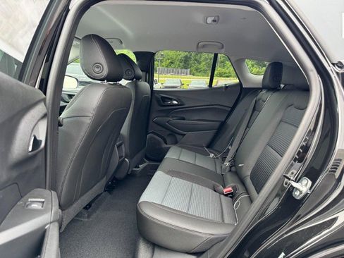 New 2026 Chevrolet Trax LT FWD image 7