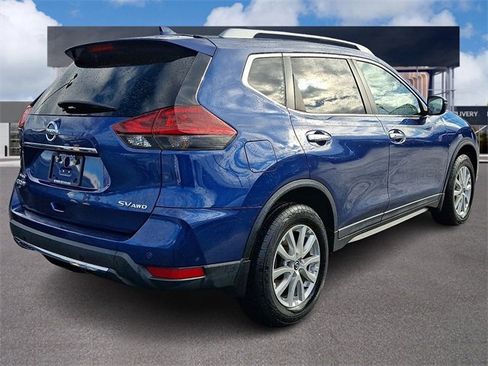 Used 2020 Nissan Rogue SV image 6