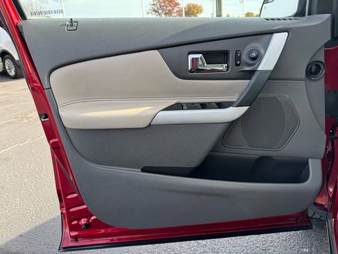 Used 2013 Ford Edge Limited FWD image 15