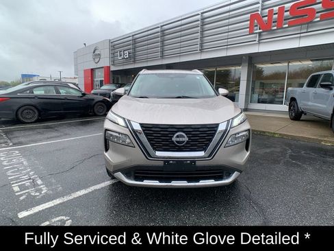 Certified 2023 Nissan Rogue Platinum w/ Platinum Premium Package AWD/4WD image 9