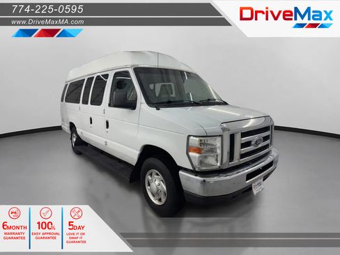 Used 2013 Ford E-250 and Econoline 250 Extended Van 3D w/ PWR Group image 1