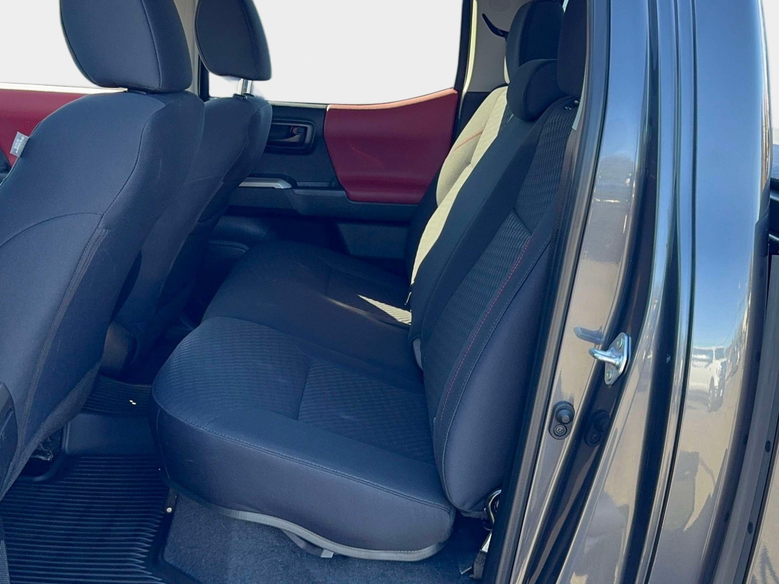 Certified 2023 Toyota Tacoma SR5 AWD/4WD image 19