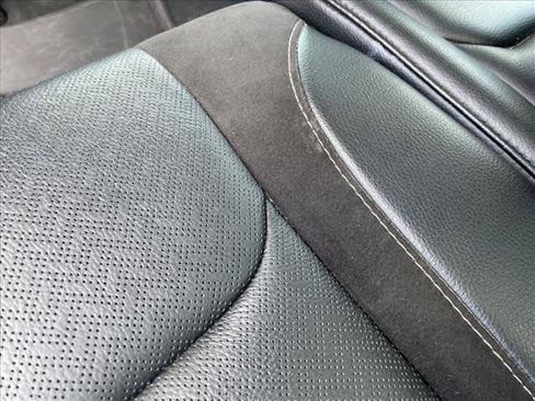 Used 2022 RAM 1500 Laramie AWD/4WD image 18