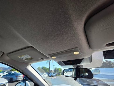 Used 2025 Nissan Kicks SV w/ Illumination Package image 13