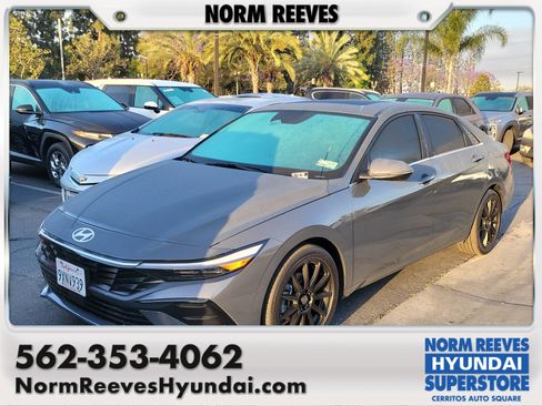 Used 2025 Hyundai Elantra Limited w/ Cargo Package image 1